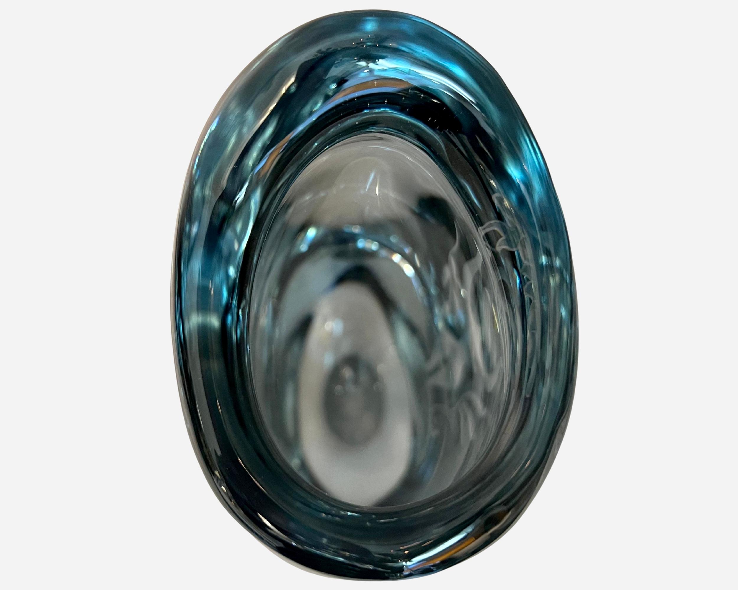 Vase en verre gravé, Edition Orrefors, Suède, vers 1950 Bon état - En vente à Paris, FR