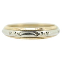 Fede d'oro incisa. Fede nuziale bicolore bianca e gialla 14k. Anello impilabile.