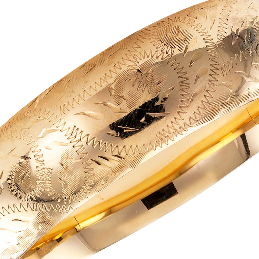 Engraved Gold Bangle Bracelet In Good Condition In Los Angeles, CA