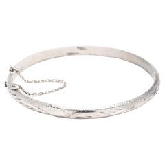 Armreif mit graviertem Scharnier, Sterlingsilber