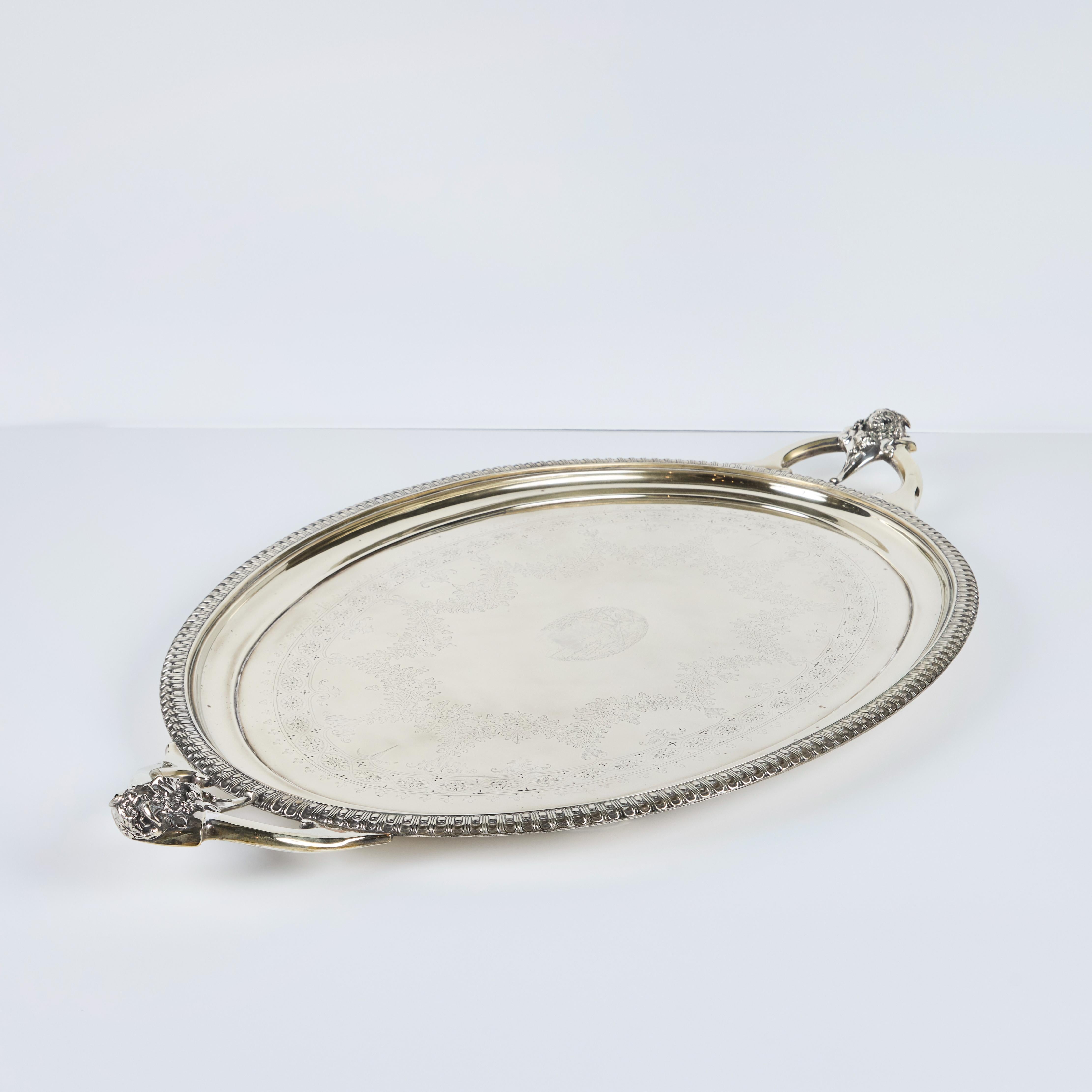 Bandeja de plata italiana grabada en venta 4