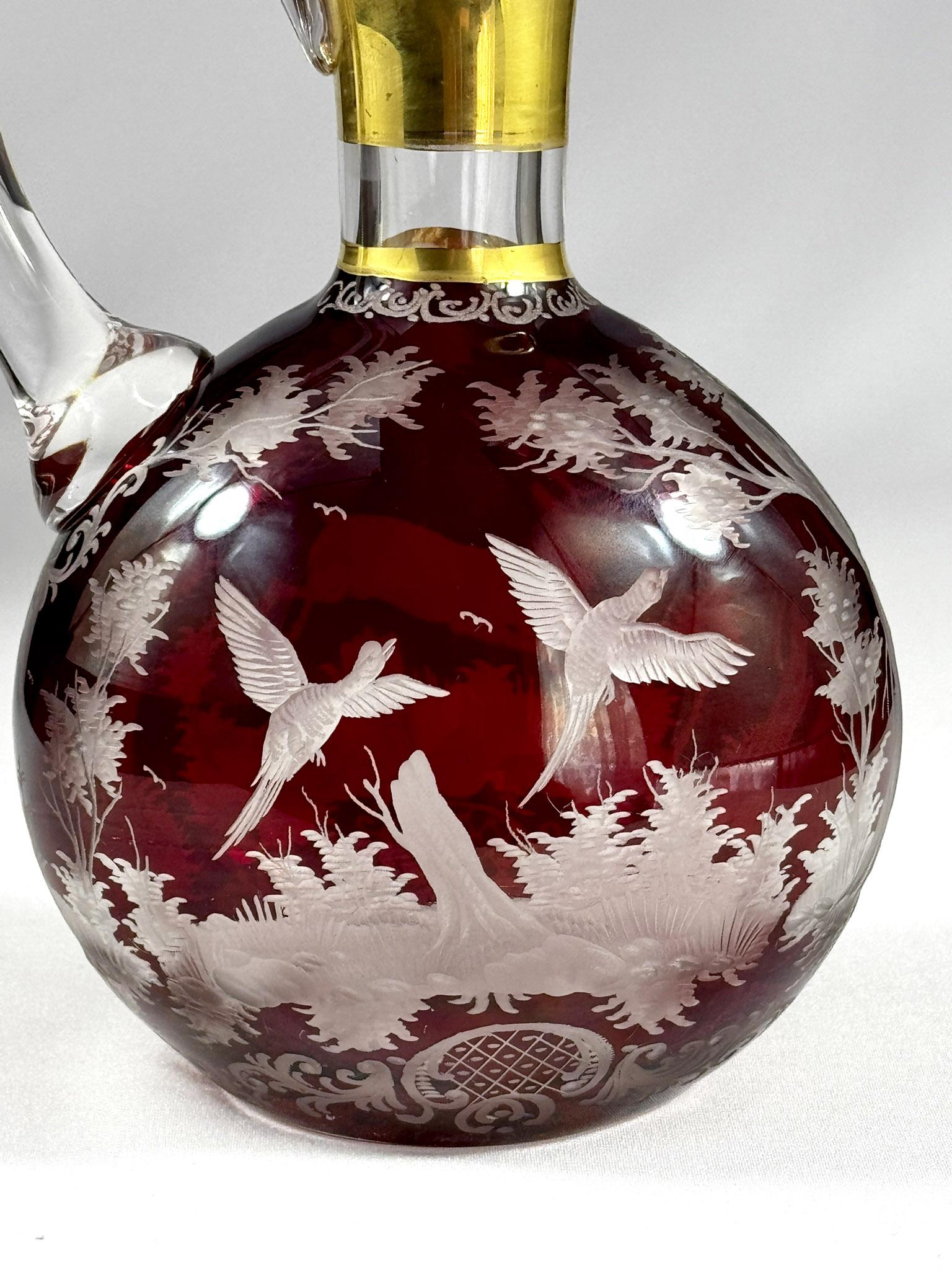 20ième siècle Pichet gravé - motif de chasse - Egermann Red Lazure en vente