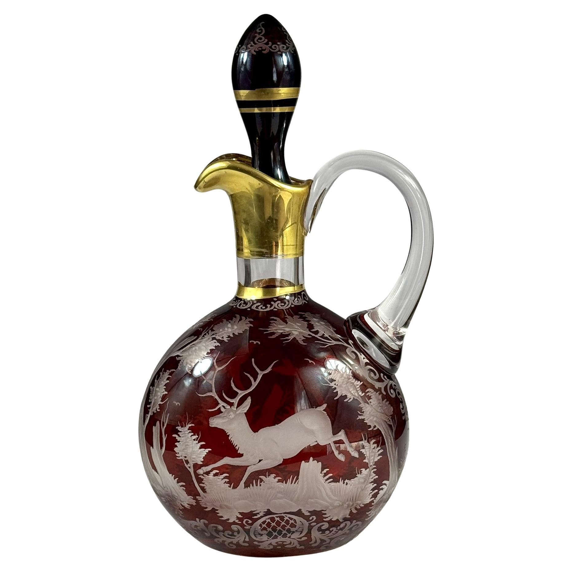 Pichet gravé - motif de chasse - Egermann Red Lazure en vente
