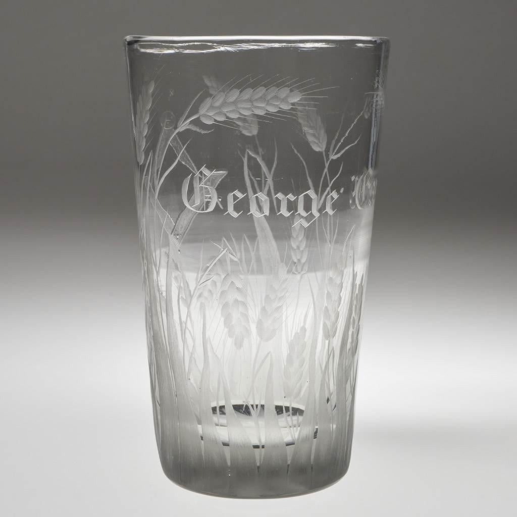 Verre d'abondance maçonnique gravé Capacité d'une pinte Bon état - En vente à Tunbridge Wells, GB