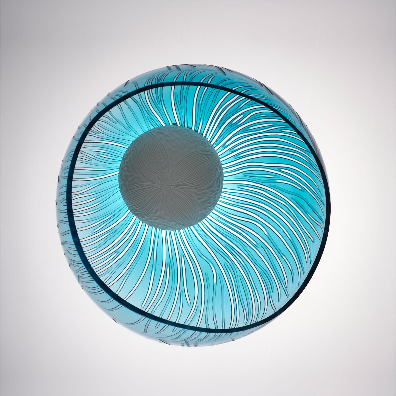 Contemporary Engraved medium blue blown glass, porcelain and brass sconce by Vezzini & Chen For Sale