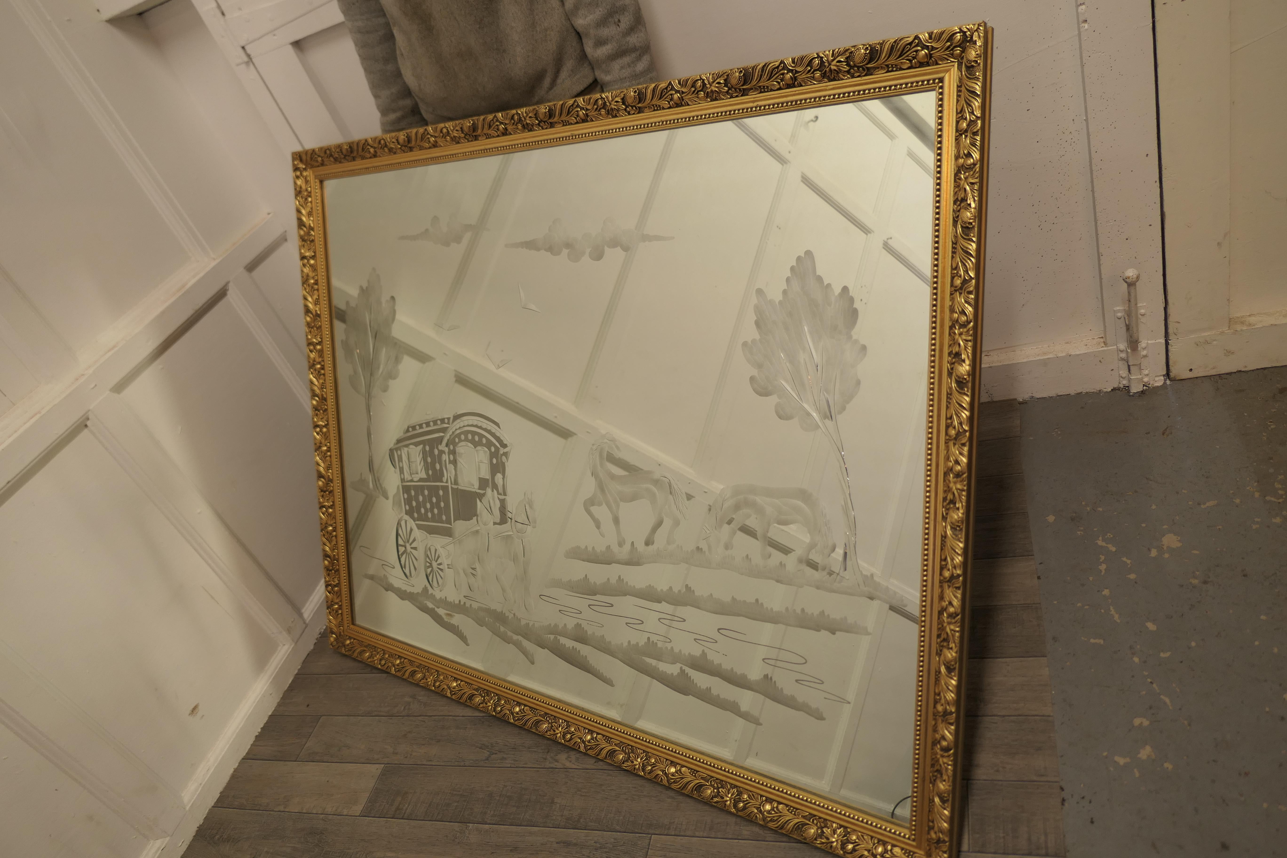 Milieu du XXe siècle Miroir gravé, cheval drapé en caravan romain Un charmant miroir gravé d'art populaire, en vente