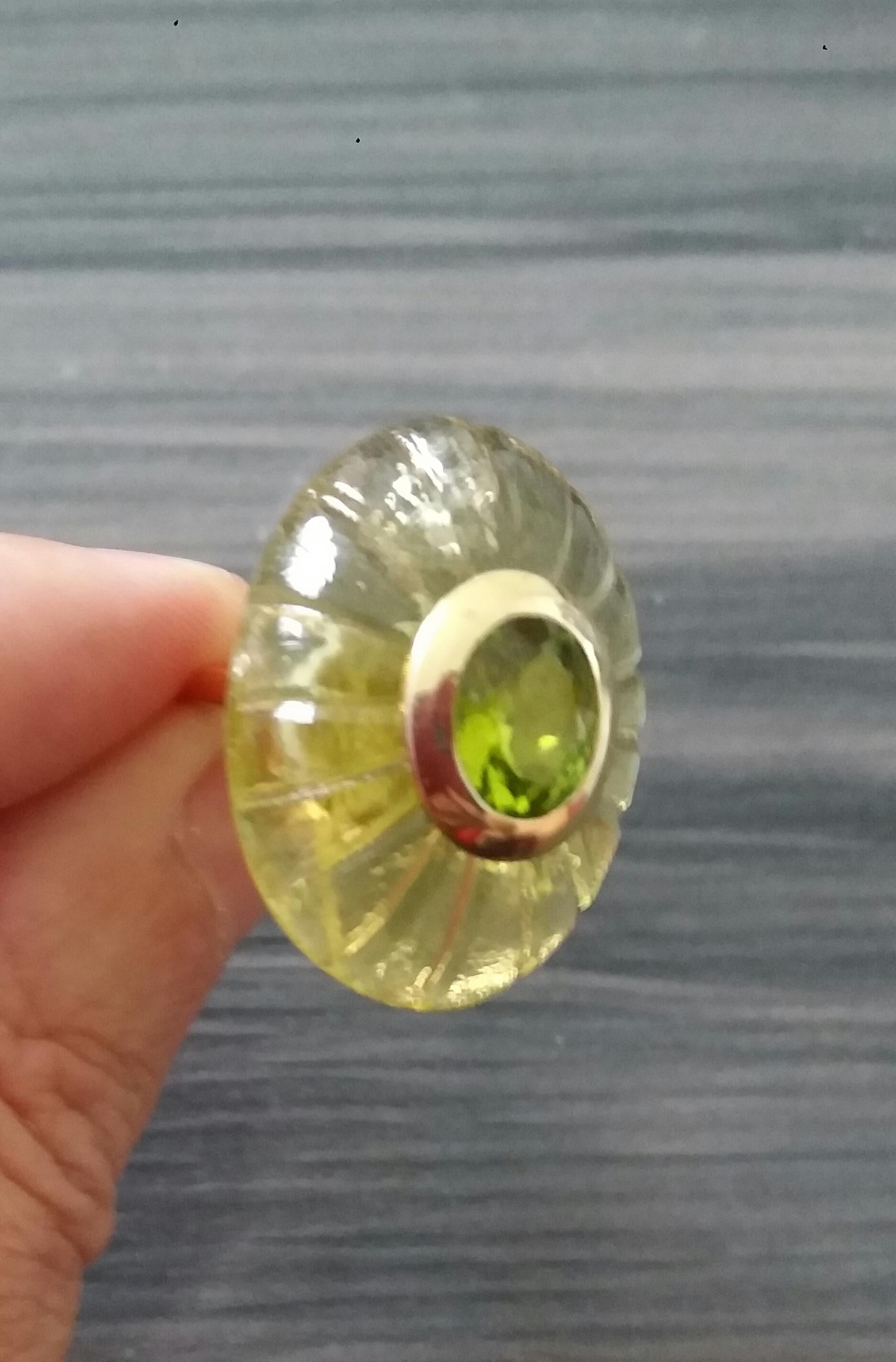 Engraved Oval Shape Lemon Quartz Cab Faceted Oval Peridot 14 Kt Yellow Gold Ring For Sale 8