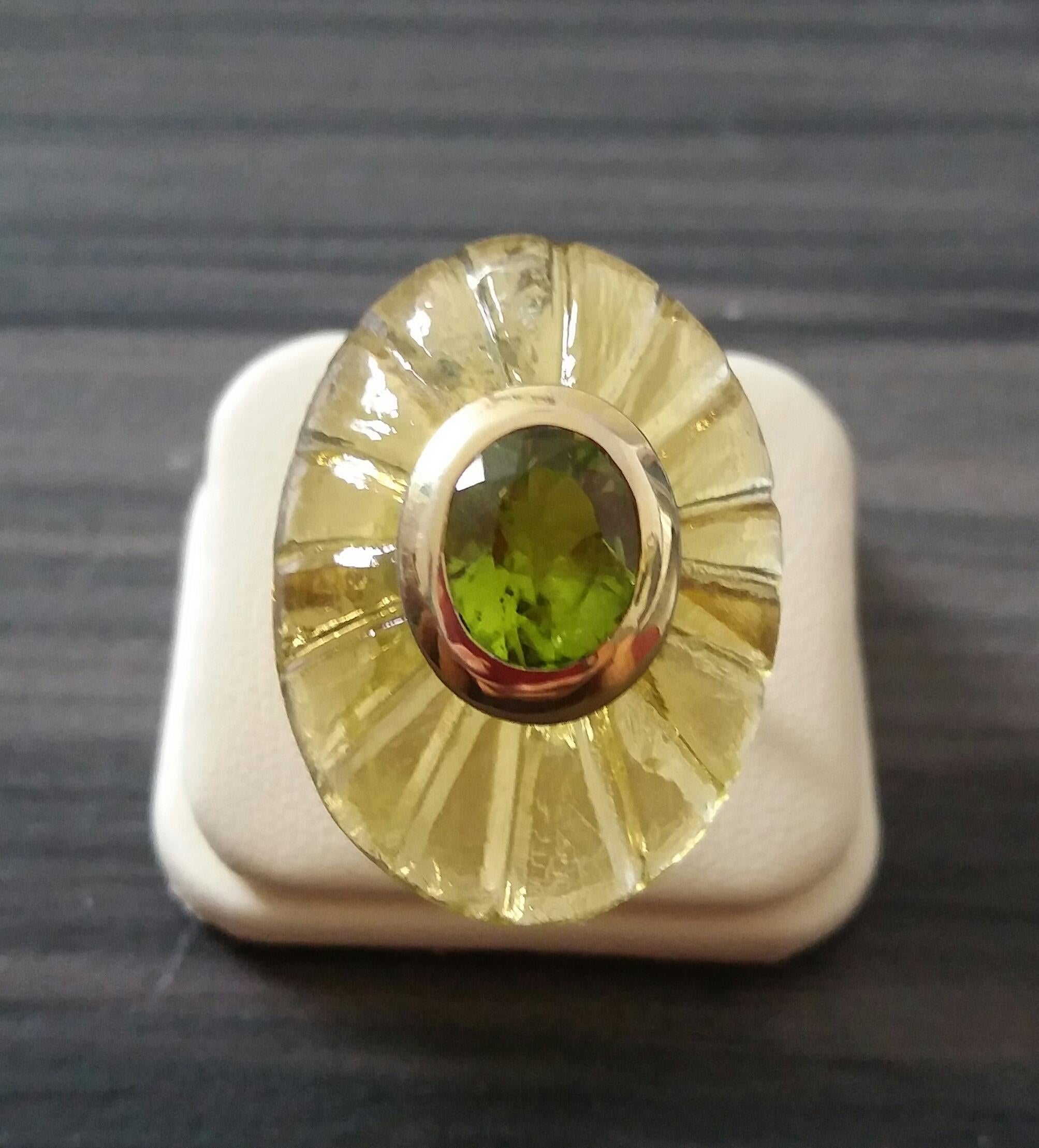 Contemporary Engraved Oval Shape Lemon Quartz Cab Faceted Oval Peridot 14 Kt Yellow Gold Ring For Sale