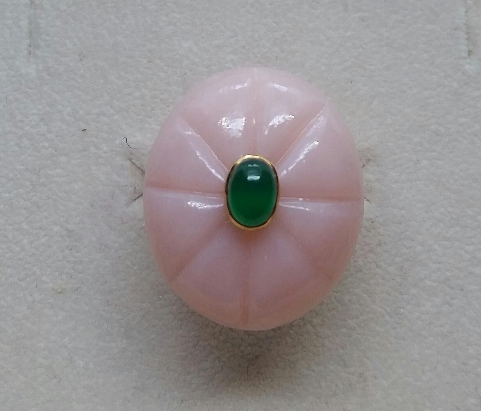 Art Deco Engraved Oval Shape Natural Pink Opal Oval Emerald Cab Yellow Gold For Sale