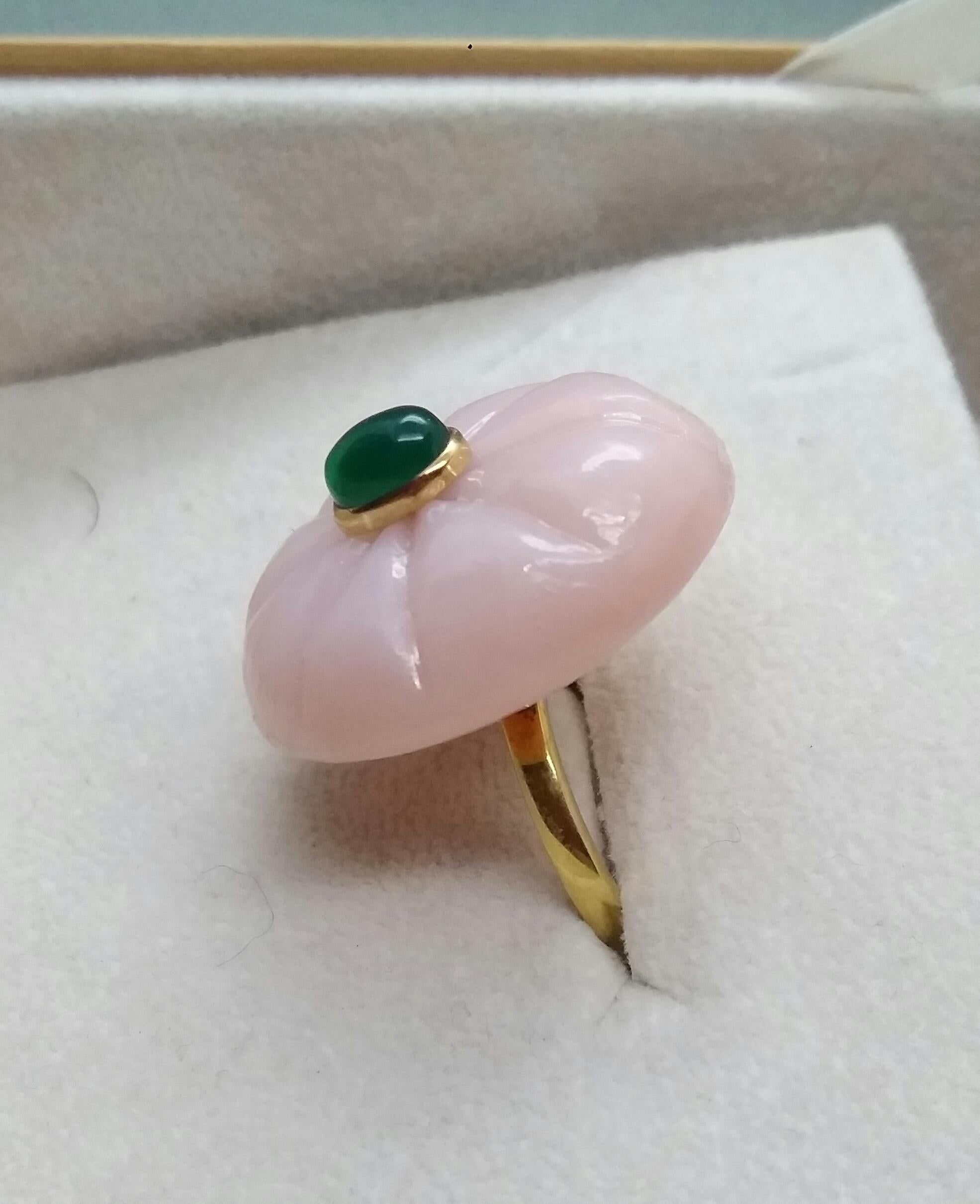 Engraved Oval Shape Natural Pink Opal Oval Emerald Cab Yellow Gold For Sale 1