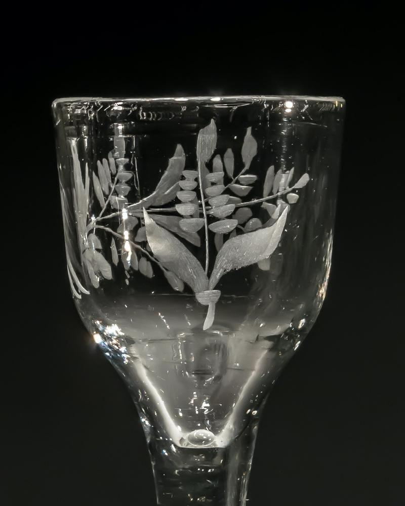 Engraved Plain Stem Wine Glass In Good Condition For Sale In Steyning, West sussex