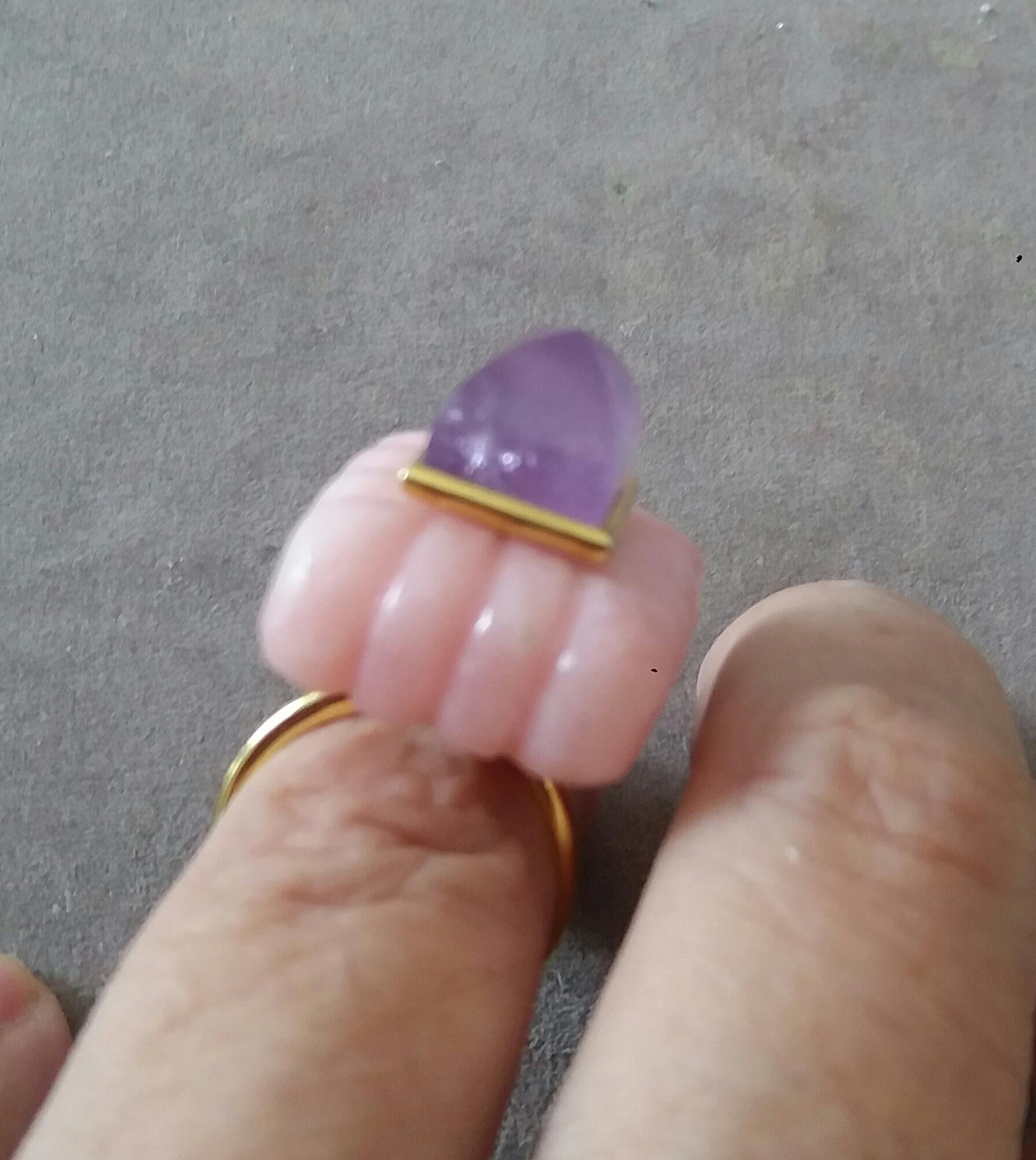Rechteckiger Amethyst- Pyramidenring aus massivem Gelbgold mit rosa Opalgravur in Form einer rosa Amethyst-Pyramide 14k im Angebot 5