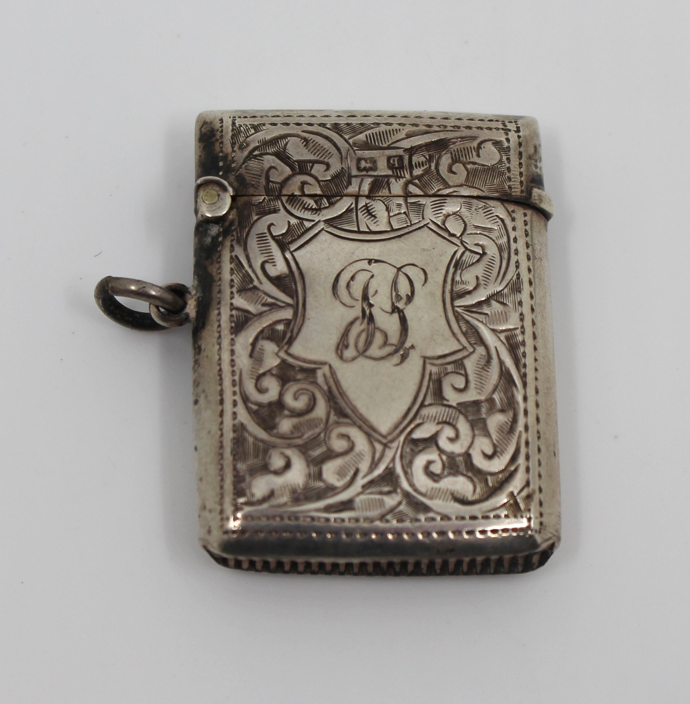 Engraved Sterling Silver Vesta Case, Birmingham, 1915 In Good Condition For Sale In Worcester, Worcestershire