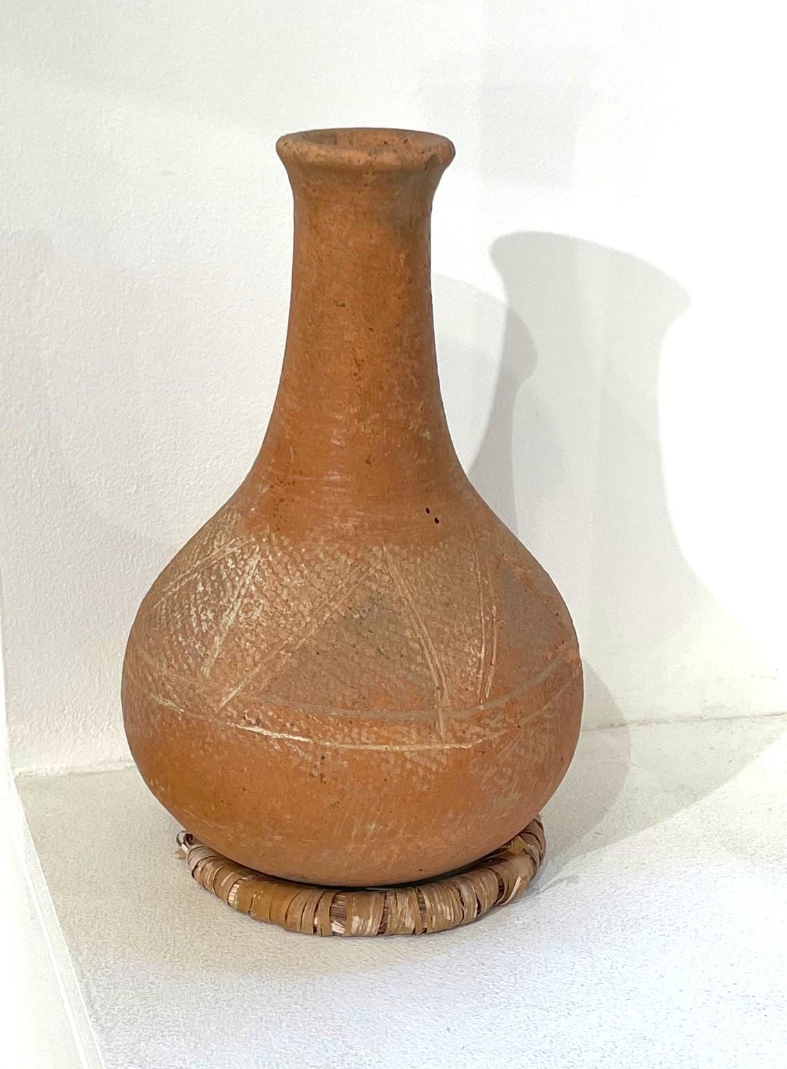 18th Century and Earlier Engraved terracotta vase (Niger, Africa)