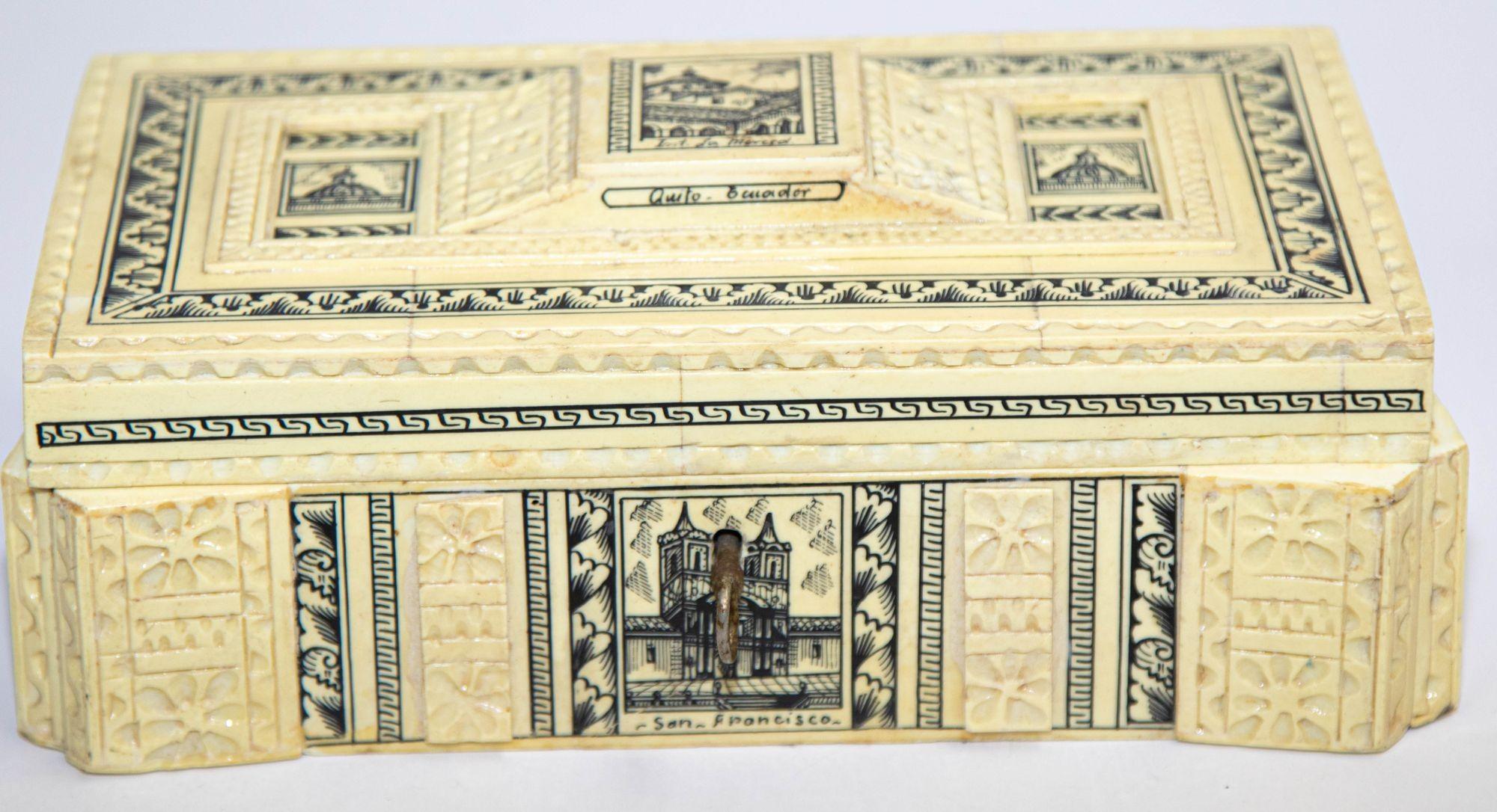 Engraved Trinket Souvenir Box South America, Ecuador 1960's 8