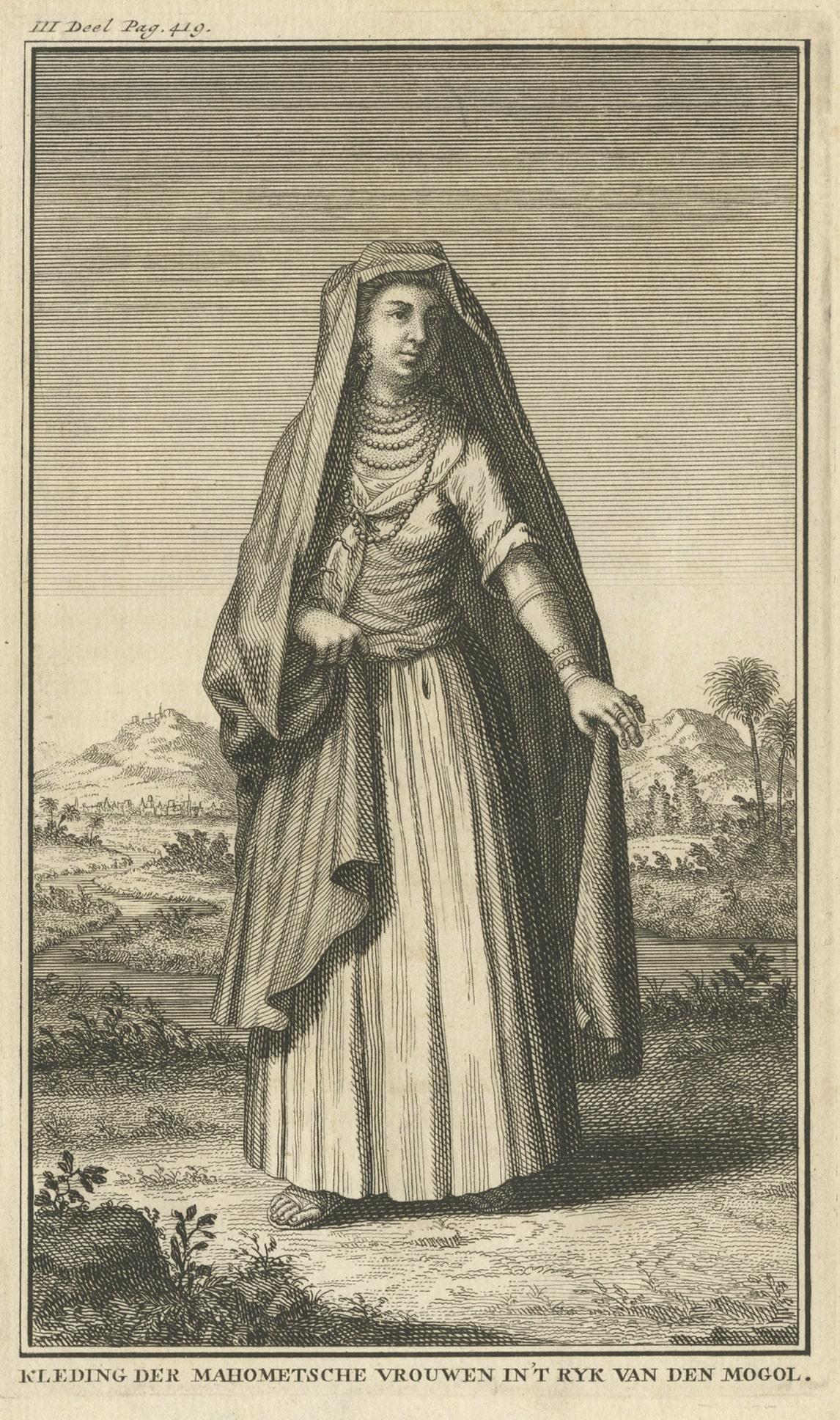 Engraving of a Costume of the Muslim Women in the Mogol or Mughal Empire, 1731 In Good Condition For Sale In Langweer, NL