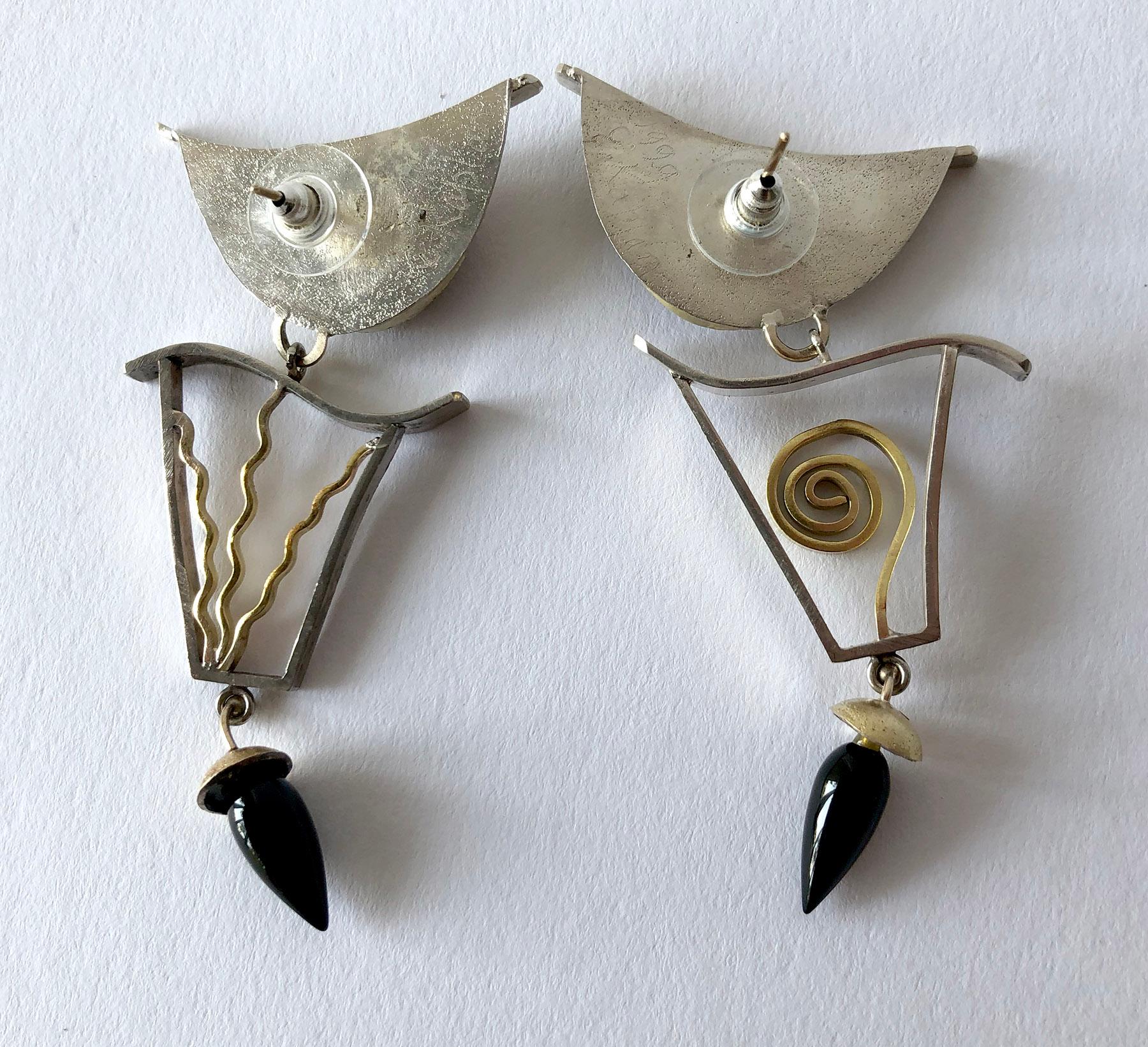 Pendientes Sinergia Postmodernista Enid Kaplan Plata de Ley Oro Cornalina Ónice Artesano en venta