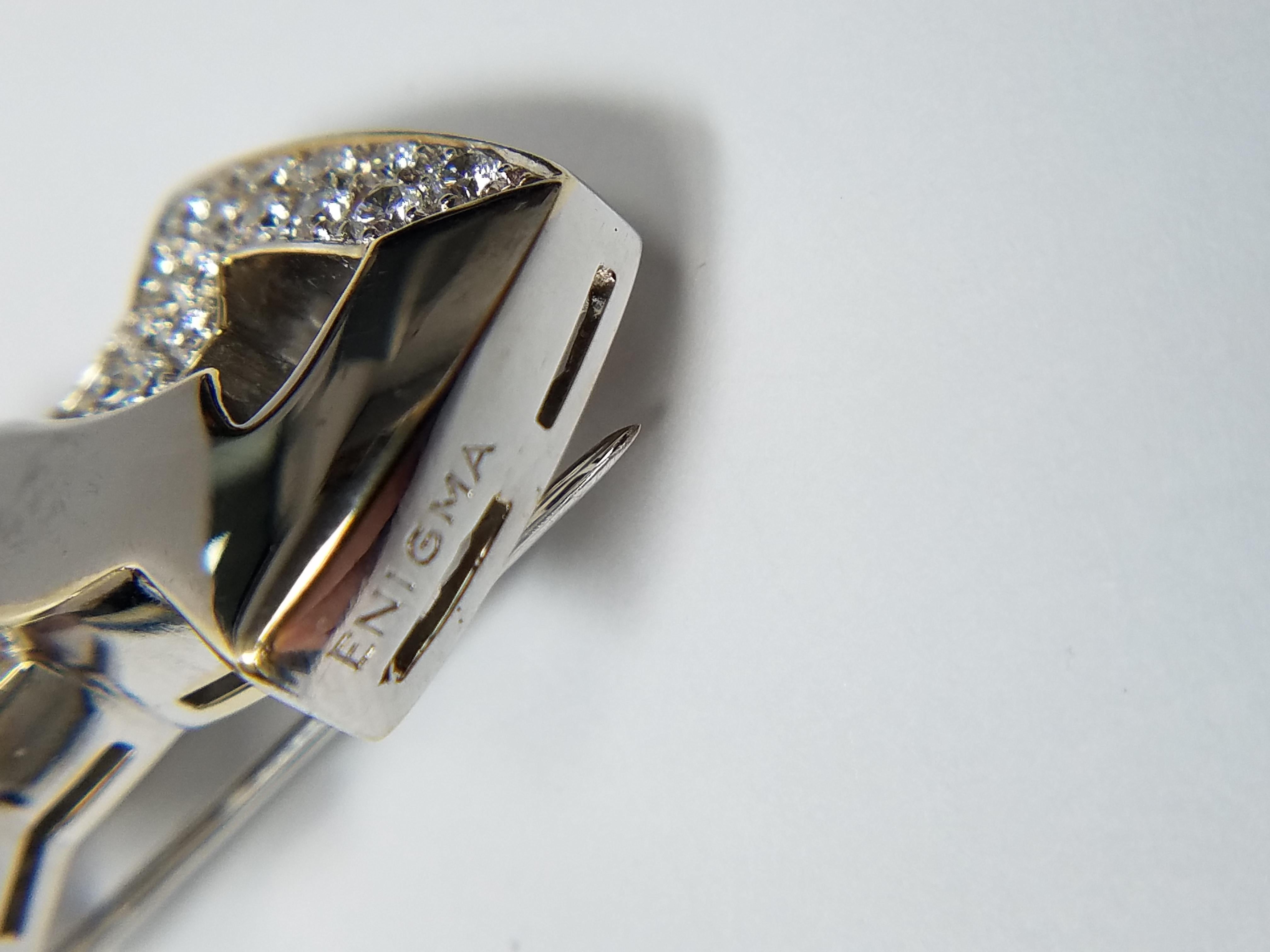 Round Cut Enigma by Bvlgari Arrow Diamond Brooch For Sale