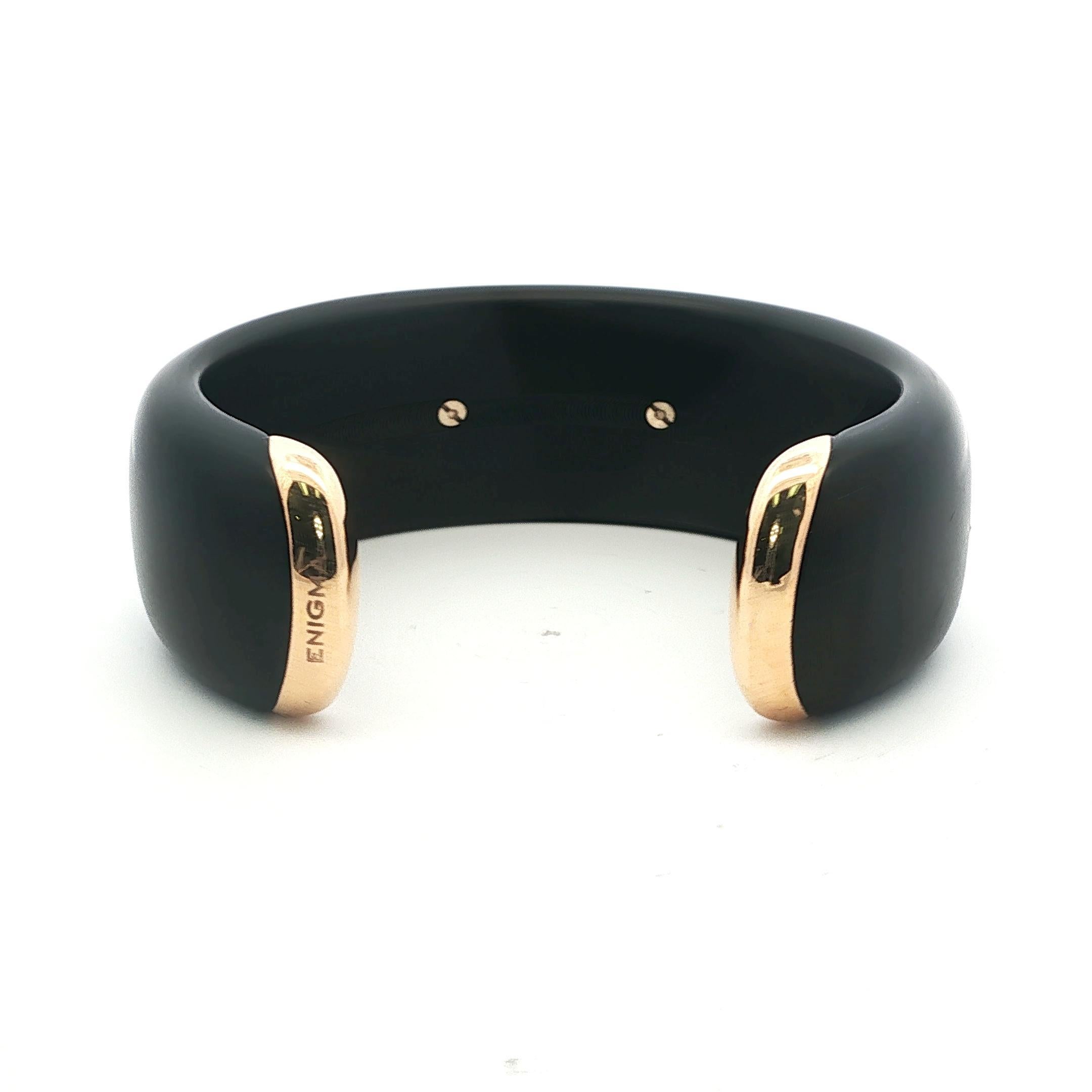 Taglio rotondo Enigma by Gianni Bulgari: Diamond Lips Bangle in Gold & Wood in vendita