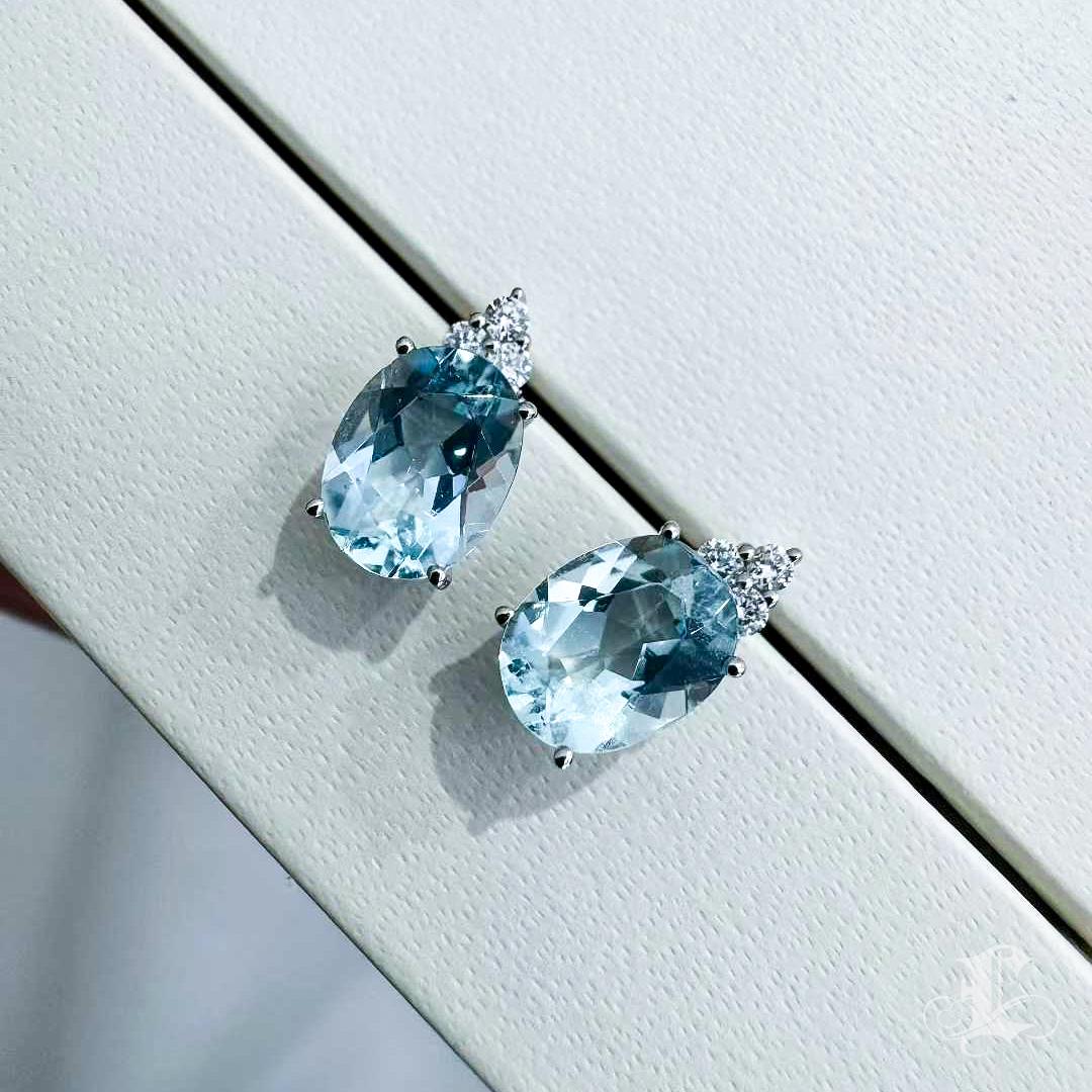 【Énigma】 Pendientes de diamantes aguamarina Sky Gleam en platino en venta 1