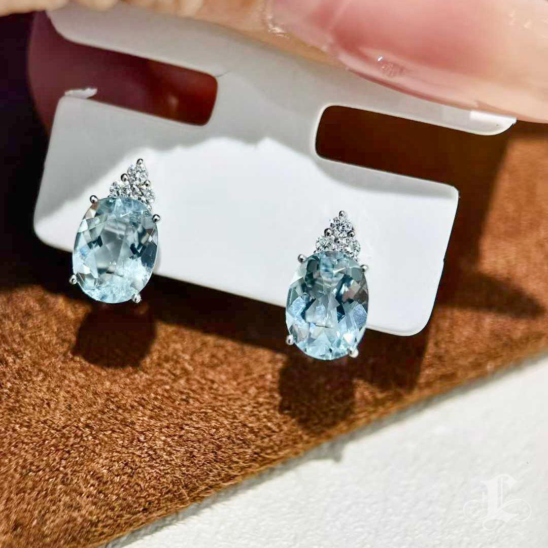 【Énigma】 Pendientes de diamantes aguamarina Sky Gleam en platino en venta 3