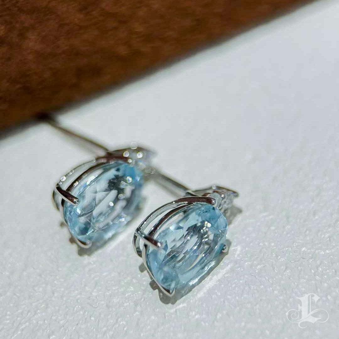 【Énigma】 Pendientes de diamantes aguamarina Sky Gleam en platino en venta 4