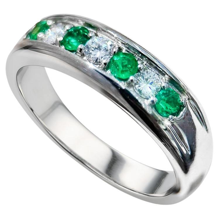 【Énigma】0.21ct Emerald & Diamond Band Ring in Platinum For Sale