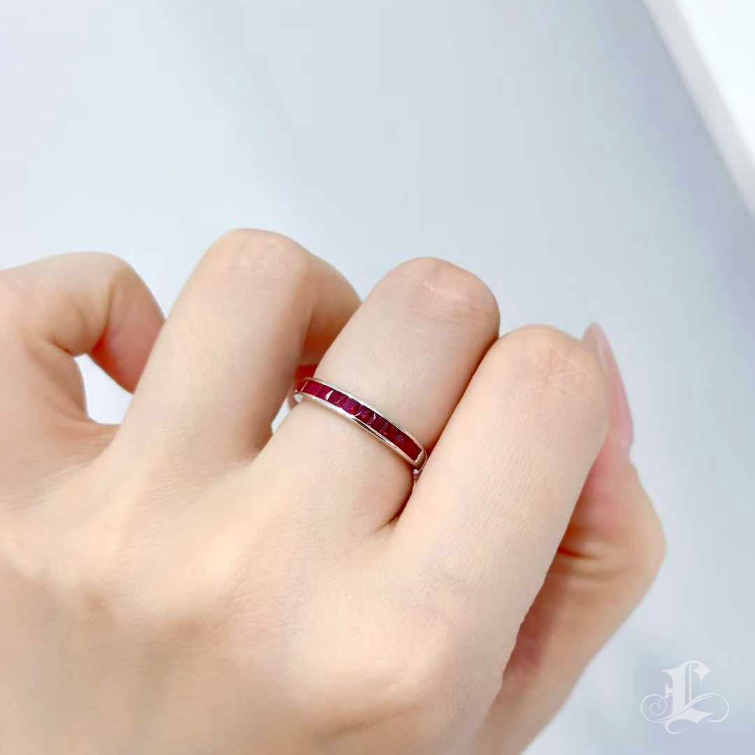 Square Cut 【Énigma】0.70ct Sleek Ruby Channel Band in Platinum For Sale
