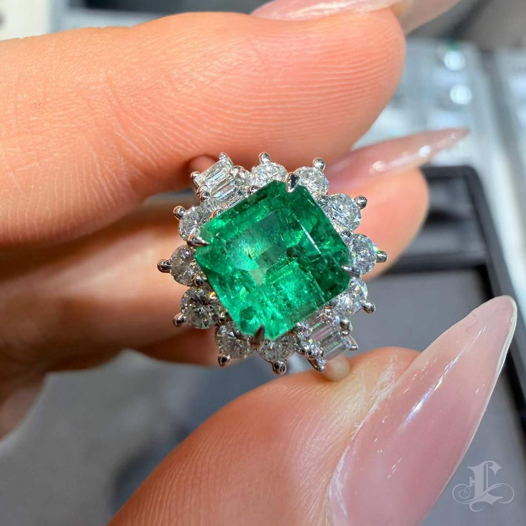 【Énigma】1.47ct Lebendiger Grüner Kolumbianischer Smaragd & Diamant Platin Ring im Angebot 4