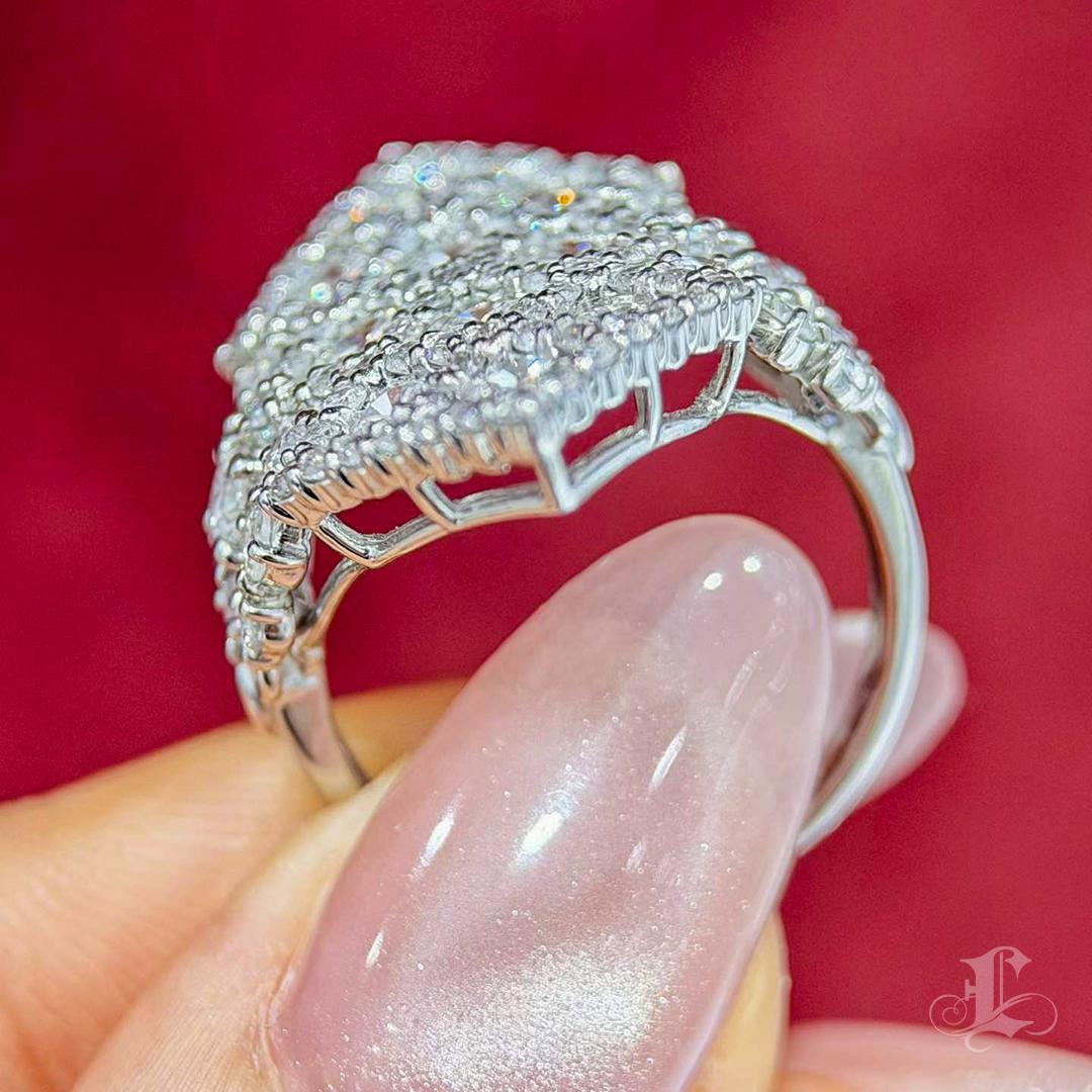 【Énigma】3.0ct Diamond Marquis Pavilion Platinum Ring For Sale 3