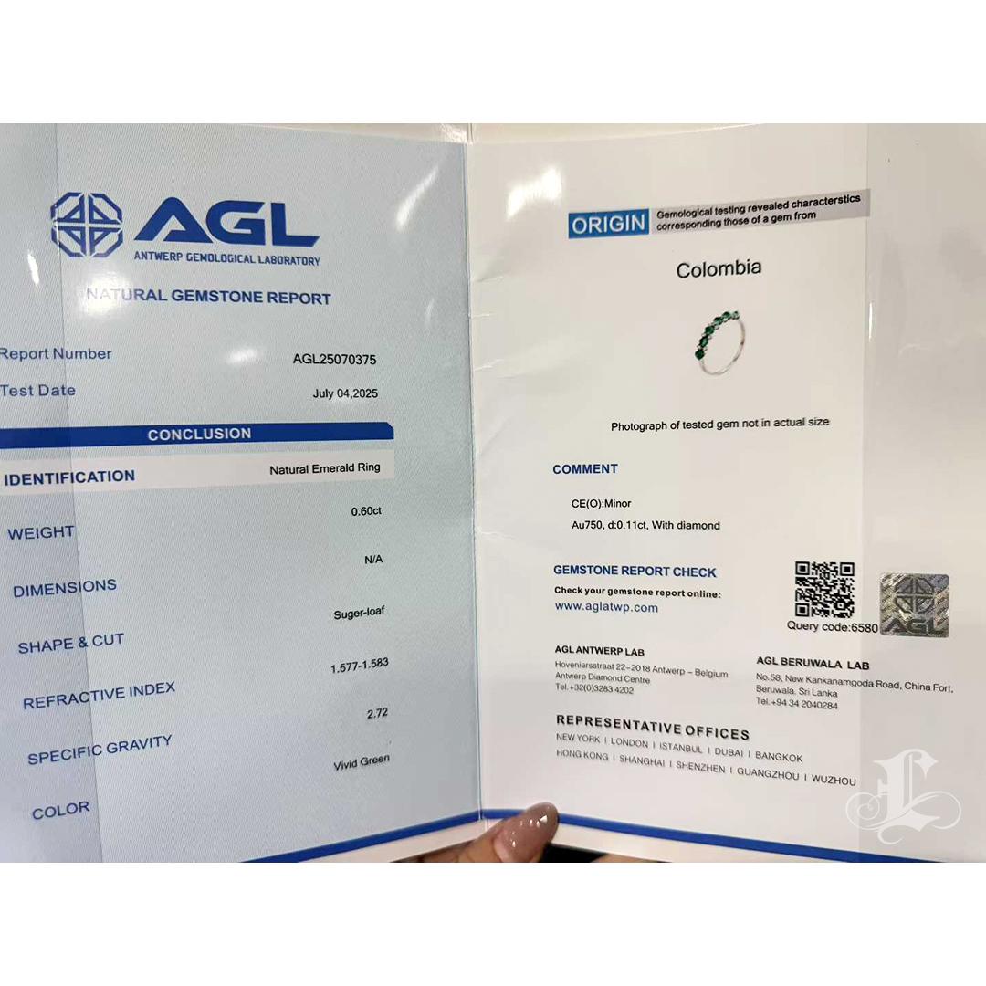 【Énigma】AGL Certified 0.60ct Emerald & Diamond Verdant Line Ring in 18K Gold For Sale 5
