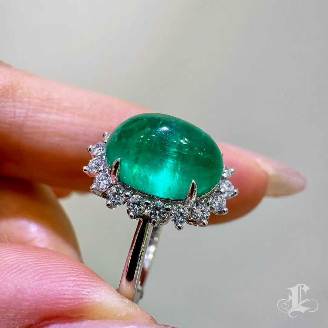 【Énigma】AGL Certified 3.97ct Emerald Cabochon Diamond Platinum Ring For Sale 2