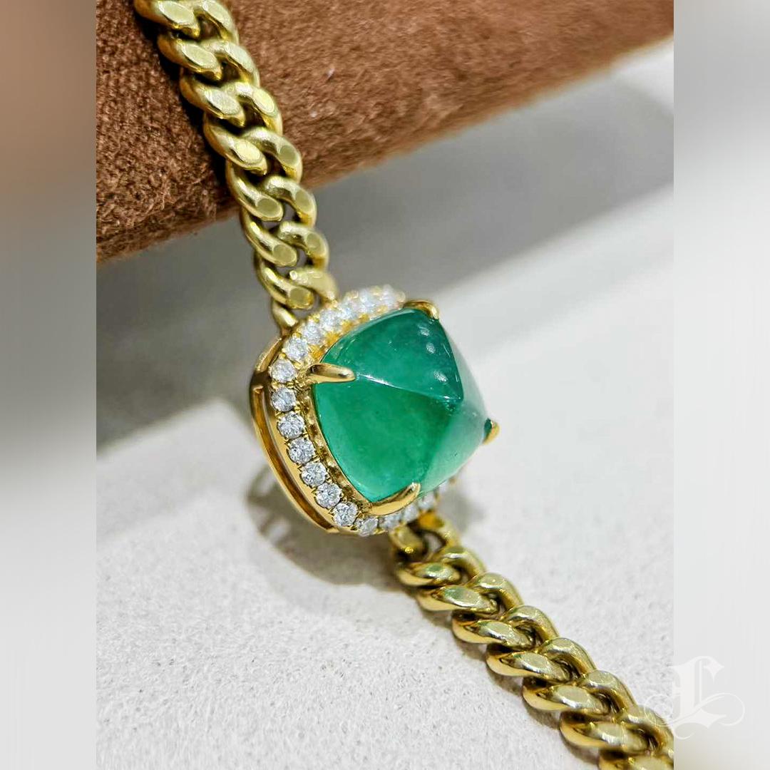 【Énigma】AIGS Certified Emerald Crown 4.7ct Sugar Loaf Emerald Diamond Oro 18K in vendita 2