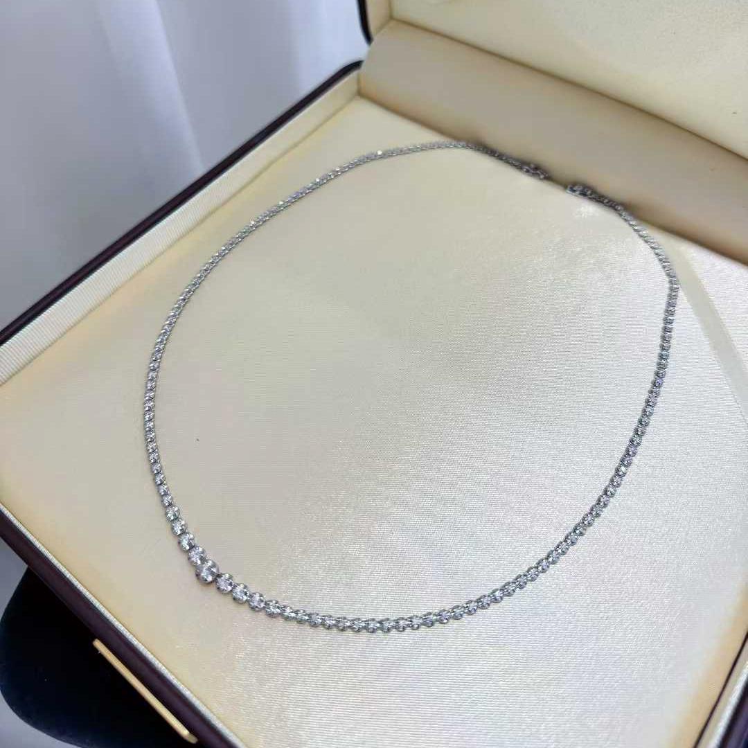 【Énigma】Aurora Diamond Line Halskette - 3ct Platin Klassische Eleganz im Angebot 4