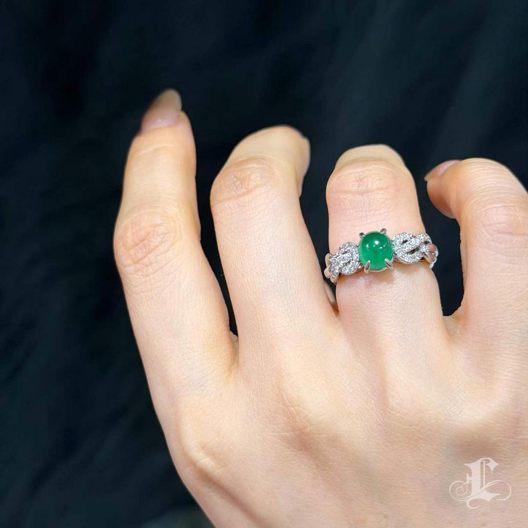 【Énigma】Kolumbianischer Smaragd Diamant Platin Ring (Smaragdschliff) im Angebot