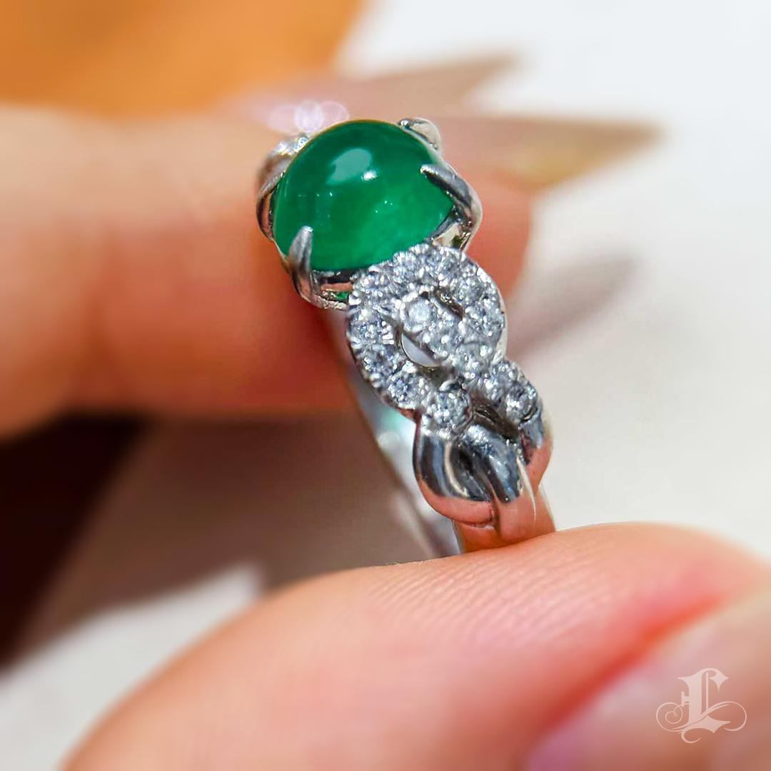 【Énigma】Kolumbianischer Smaragd Diamant Platin Ring im Angebot 2