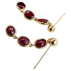 【Énigma】Crimson Cascade 1.3ct Rubin Tropfen Ohrringe in 18K Gold