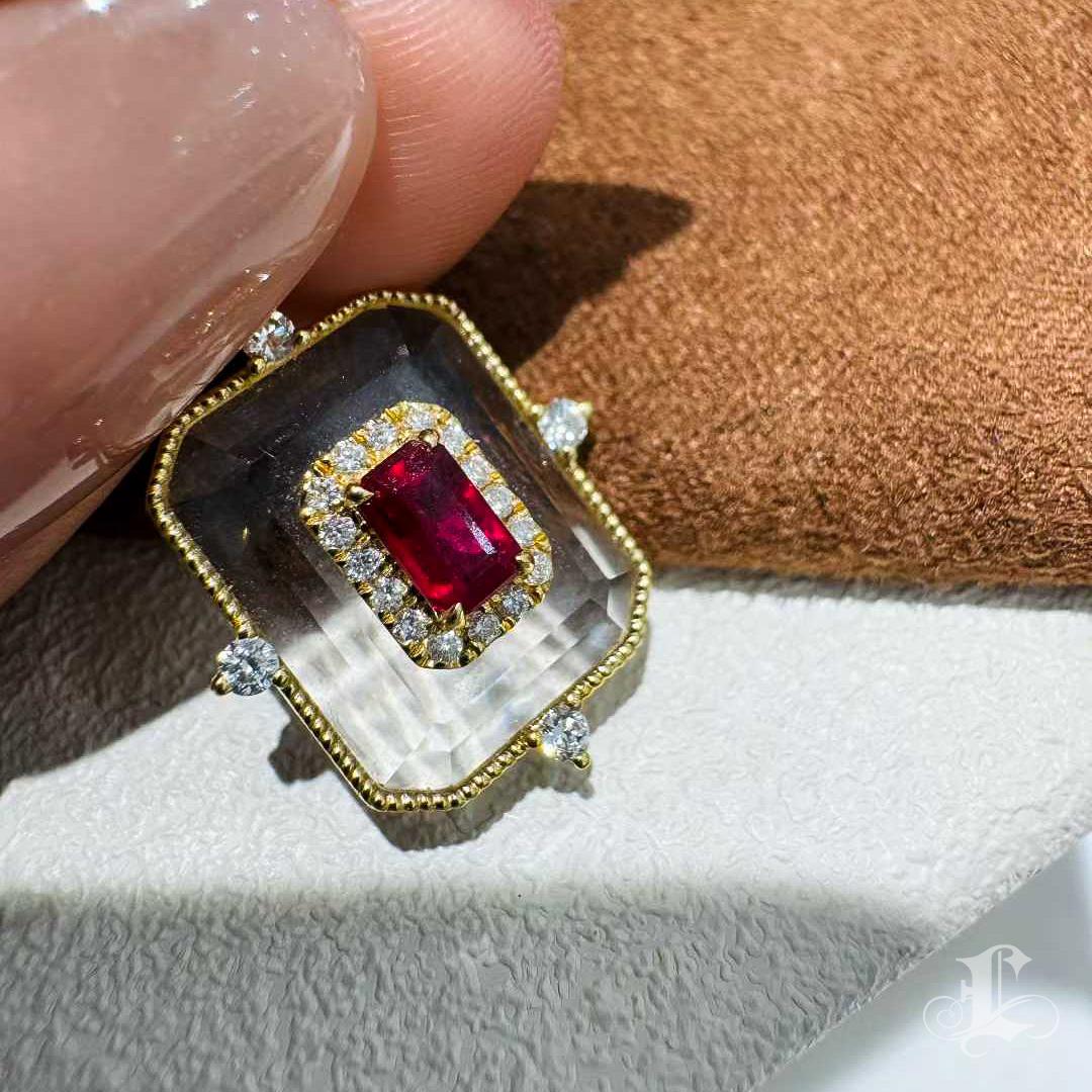 【Énigma】Crystal Window - 0.33ct Rubin & Diamant Anhänger Halskette in 18K Gold im Angebot 3
