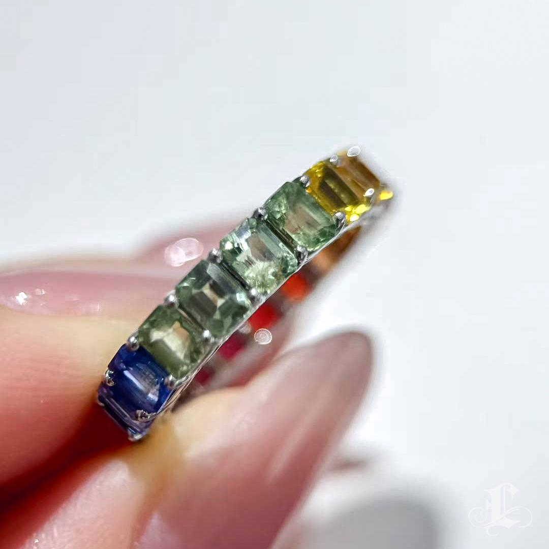 【Énigma】Eternelle Lumière - Bague en saphir de couleur à cercle complet en vente 3
