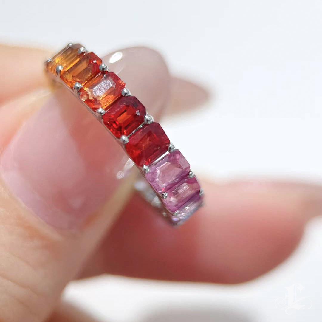 【Énigma】Eternelle Lumière - Bague en saphir de couleur à cercle complet en vente 4