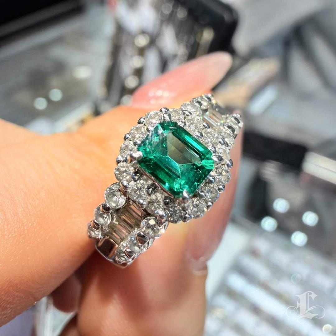 GIA zertifizierter 0,47ct ölfreier Smaragd Diamant 18K Weißgold Ring 4