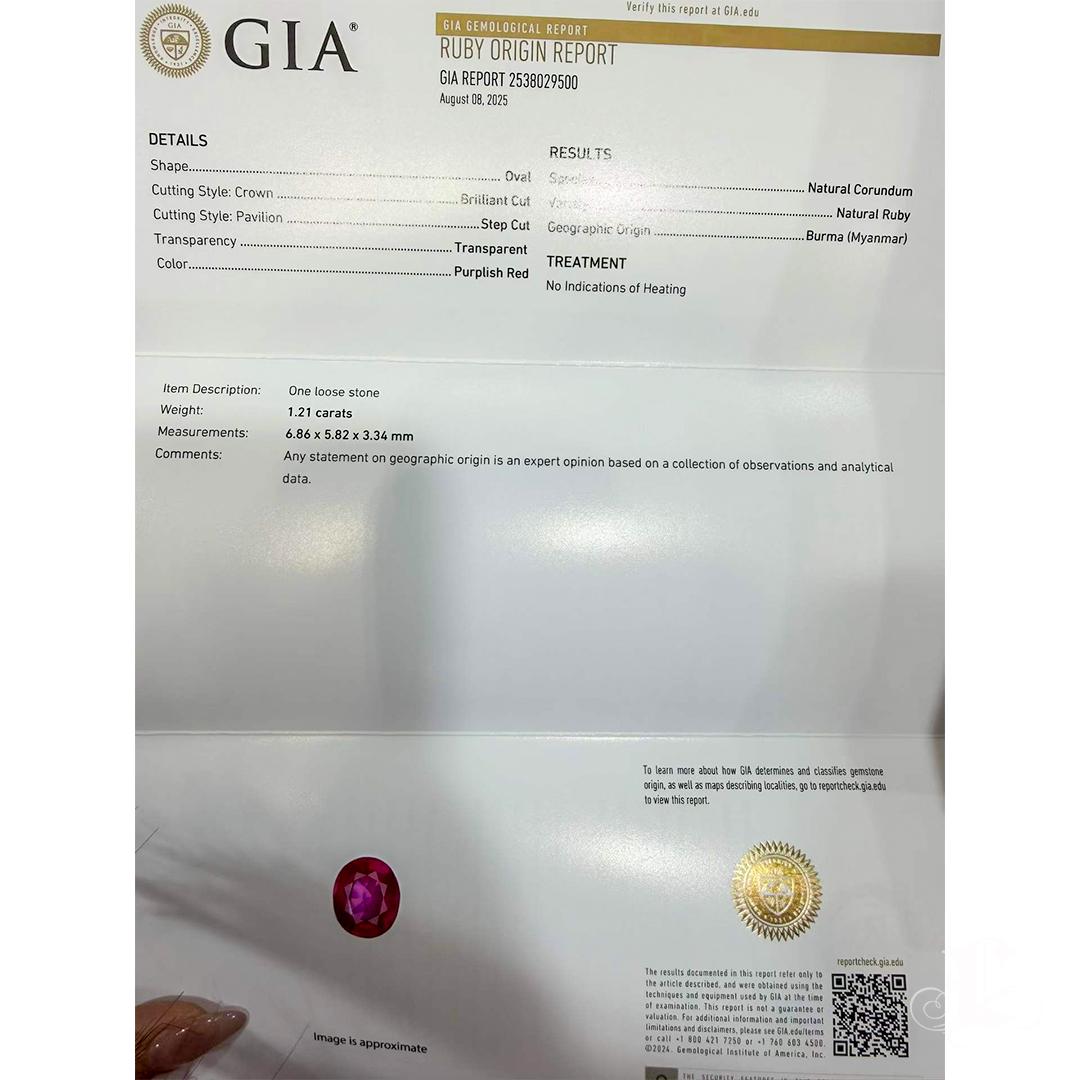 Anello in platino con rubino birmano non riscaldato e diamanti, certificato GIA da 1,21 ct. in vendita 5