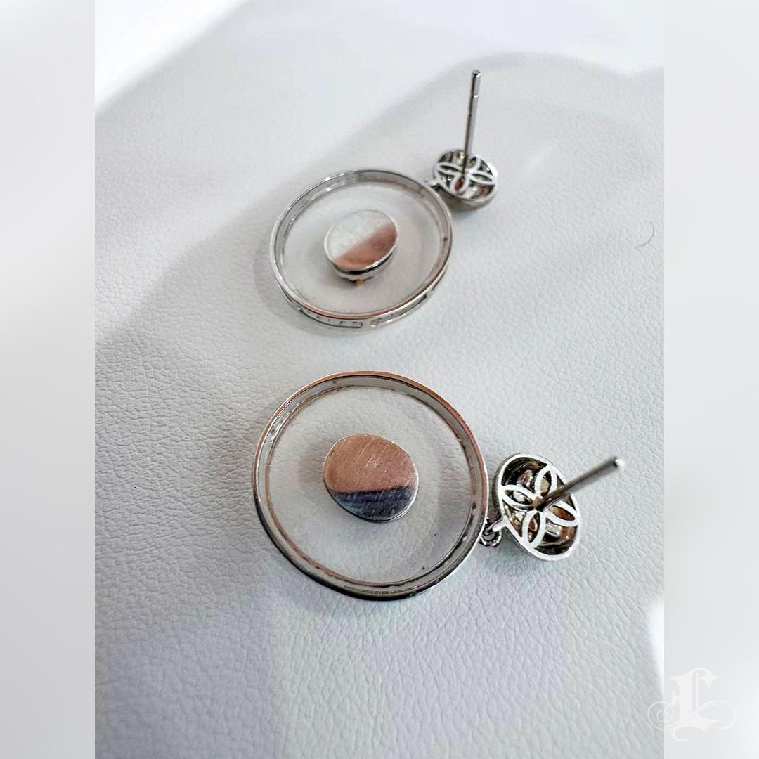 【Énigma】GUILD Certified Celestial Orbit Pigeon’s Blood Ruby Floating Earrings For Sale 6