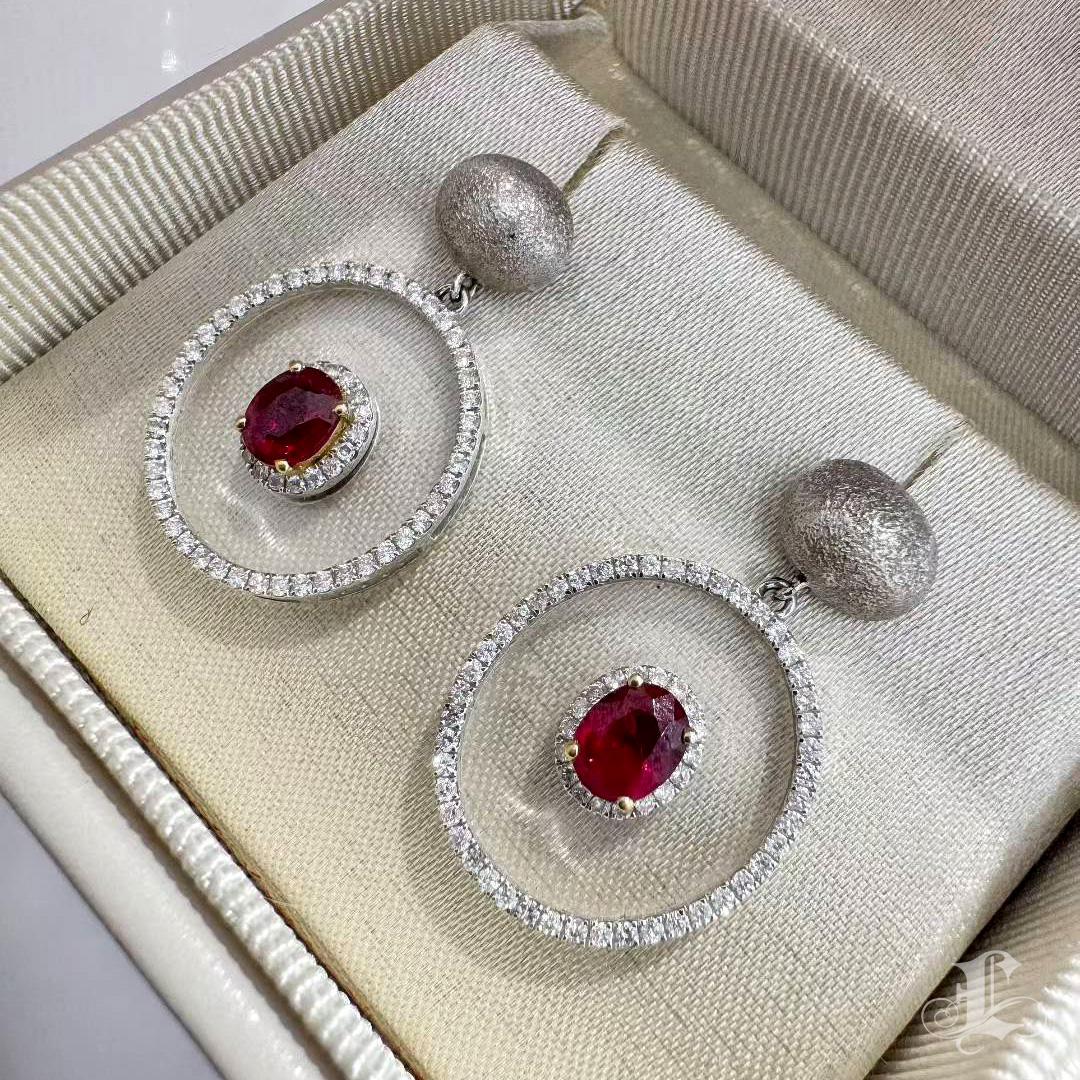 Women's 【Énigma】GUILD Certified Celestial Orbit Pigeon’s Blood Ruby Floating Earrings For Sale