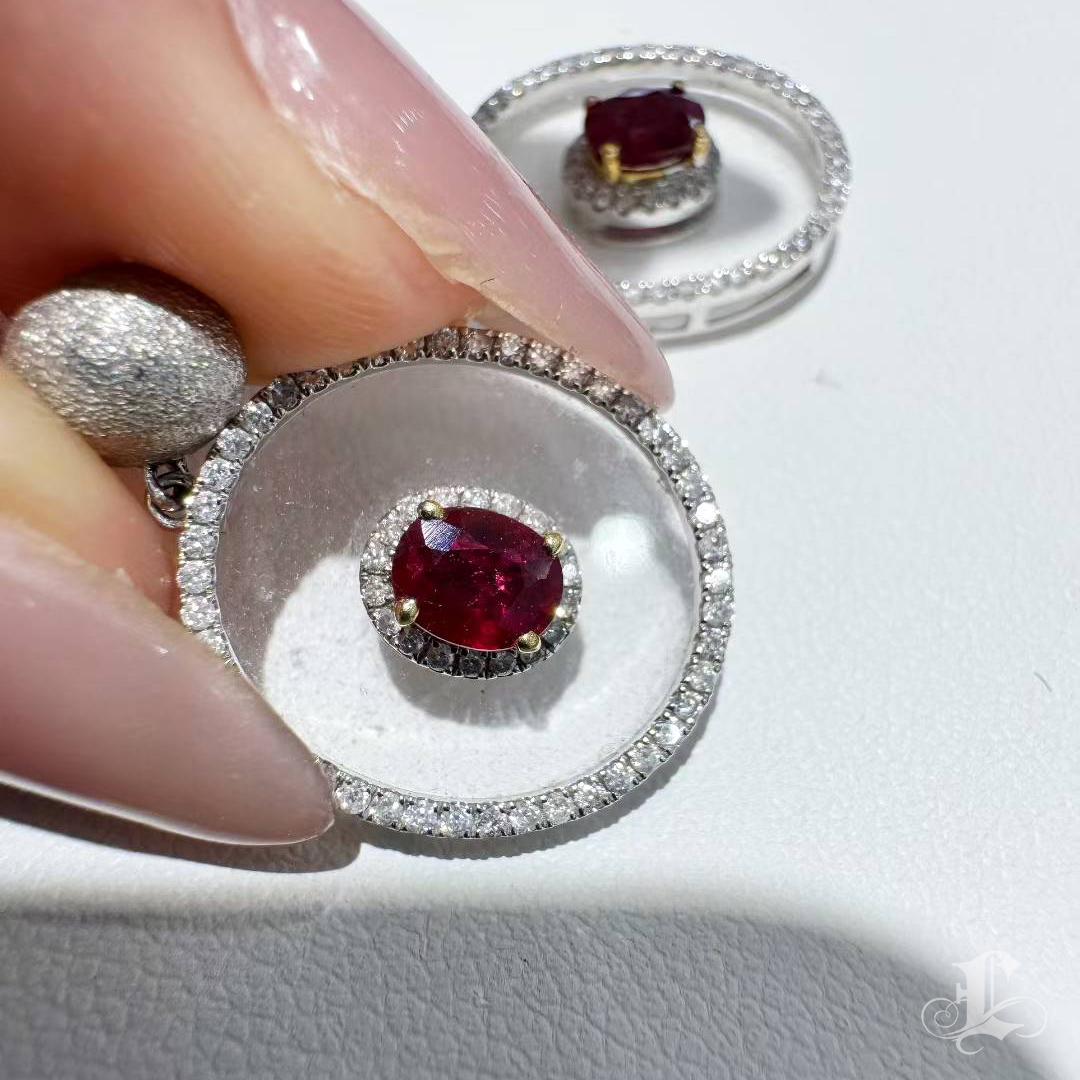 【Énigma】GUILD Certified Celestial Orbit Pigeon’s Blood Ruby Floating Earrings For Sale 3