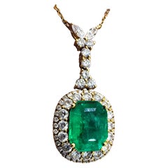 【Énigma】GUILD Certificado Verdant Empress Vivid Collar Halo de Diamantes Esmeralda