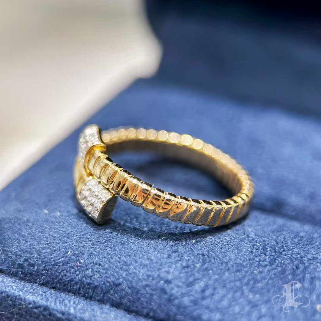 【Énigma】Italian Flexible Diamond Ring in 18K Gold, 0.18ct en vente 3
