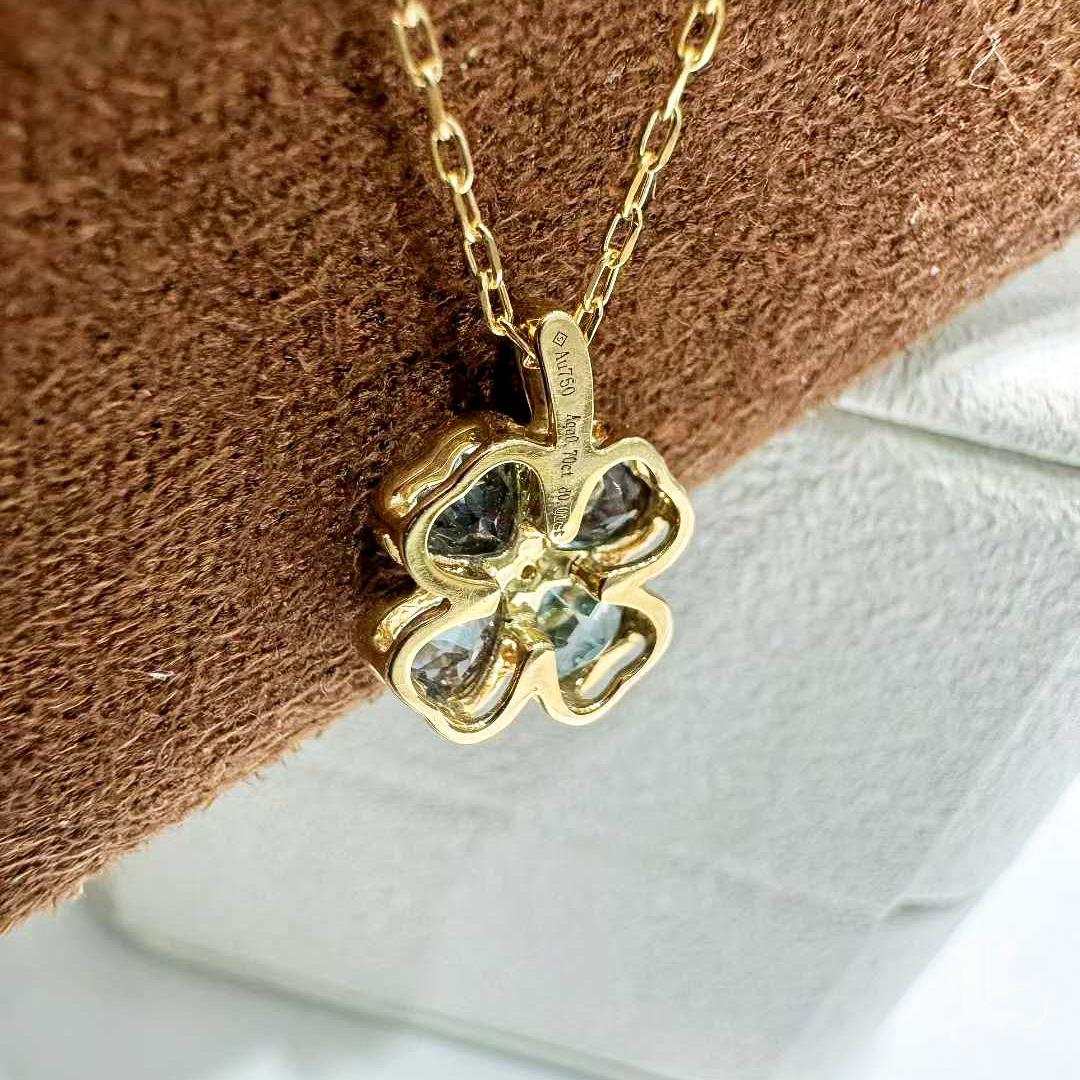【Énigma】Lucky Clover Heart-Cut Aquamarine & Diamond 18k Gold Necklace en vente 3