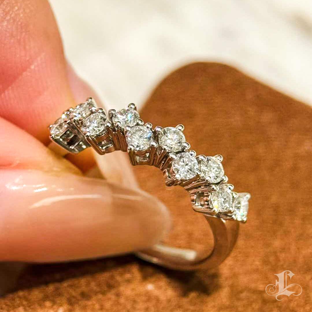 Donna 【Énigma】 TASAKI - Anello a fascia con diamante eternità in platino in vendita
