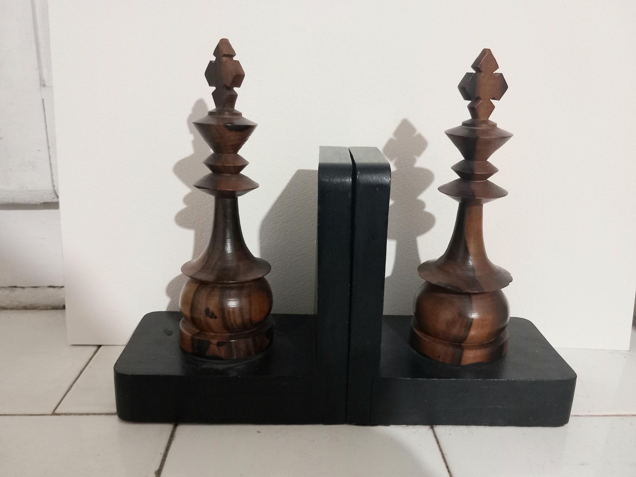Bookends Chess Figures Carved in the Shape of The King, With Noble Wood Antique For Sale 5